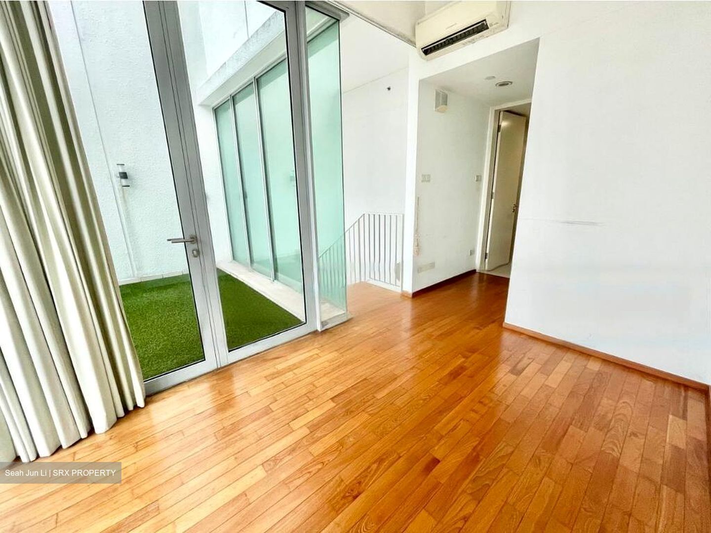 Southbank (D7), Office #490443371